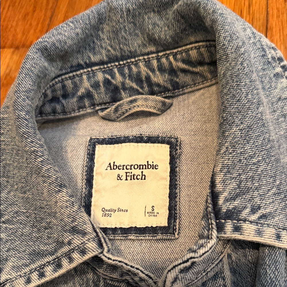 Denim Button-Up Shirt Jacket - Picture 2 of 4
